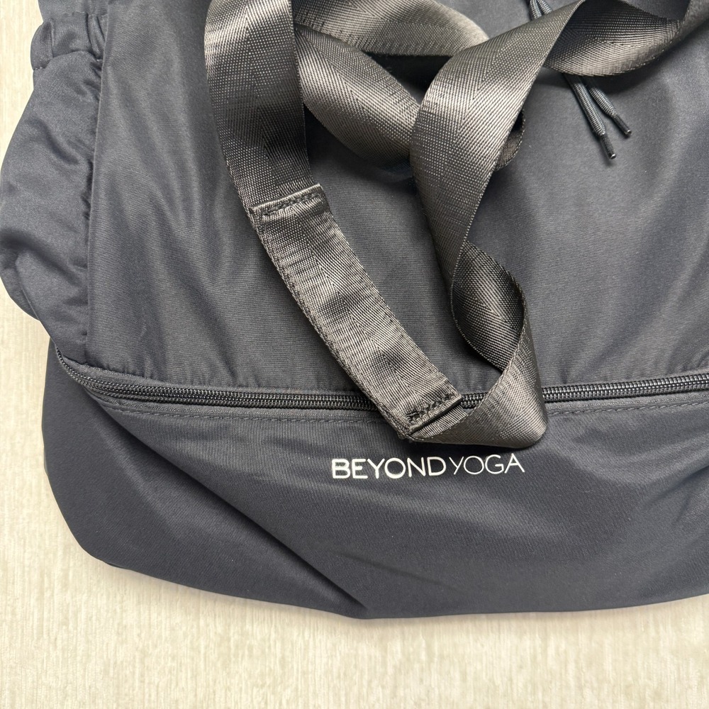 Beyond Yoga Backpack Tote Black Lined Convertible Gym Cinch Drawstring Travel - Picture 3 of 14